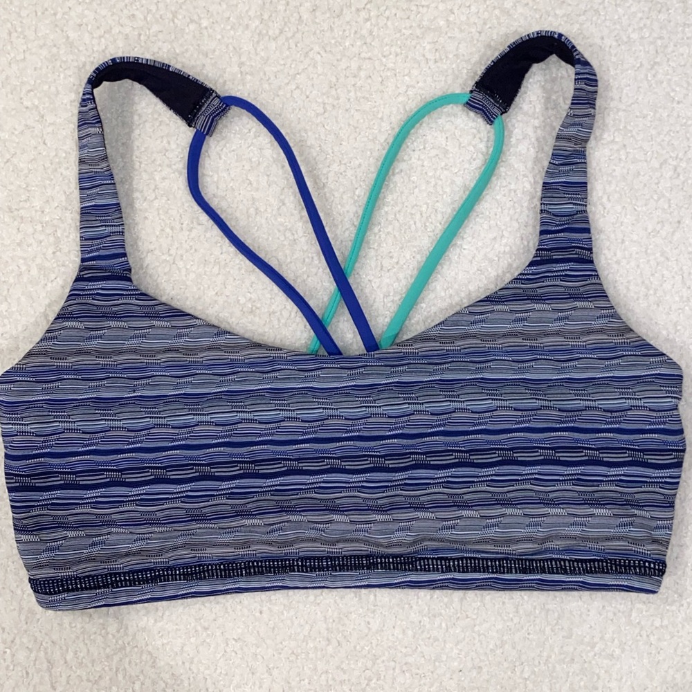Lululemon Sports Bra - size 4
